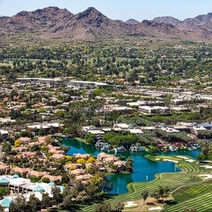 Meet your Posher, Gerald